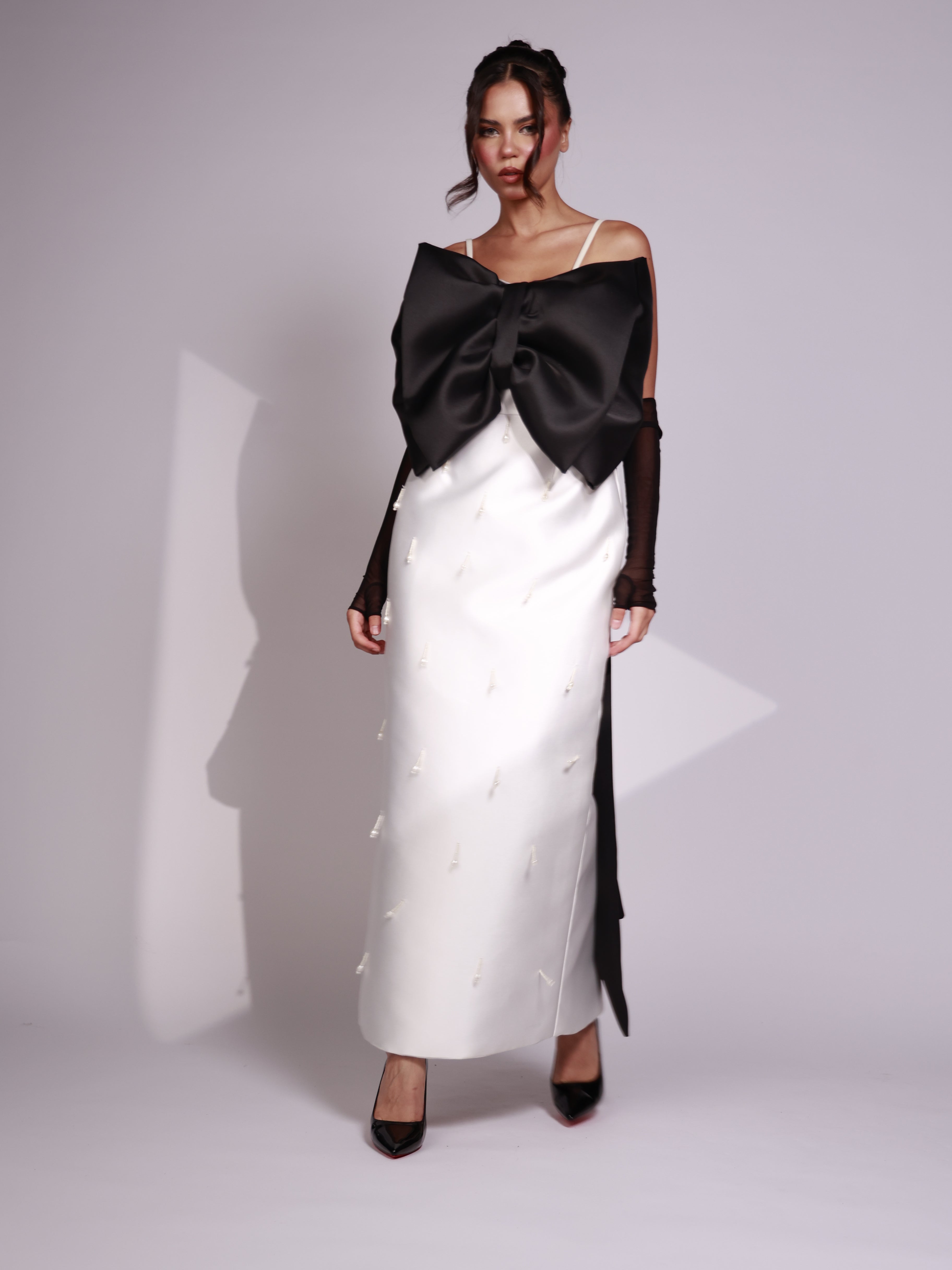 Ivory Noir Bow Dress-thumbmail-3